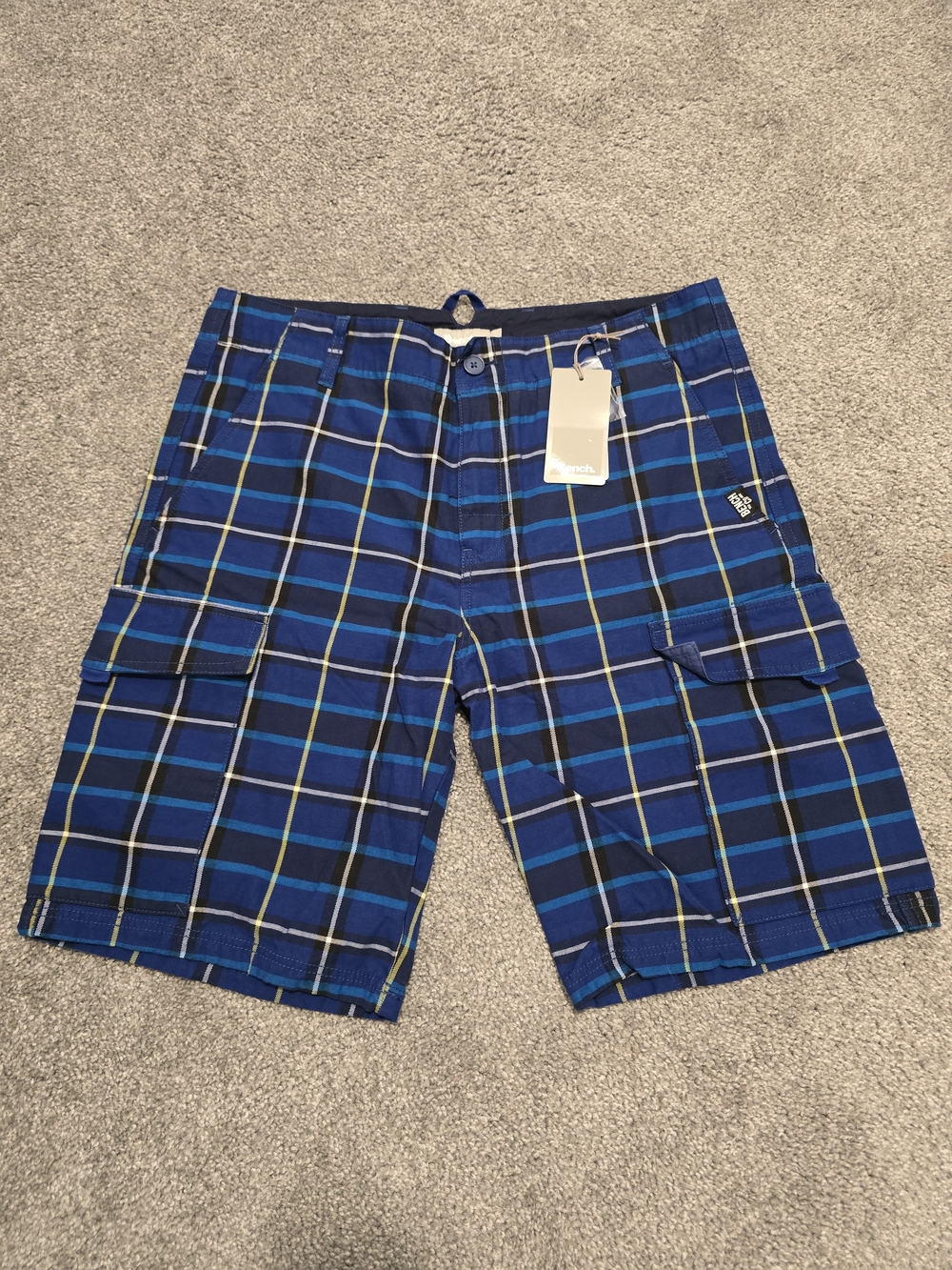 Bench Blue Plaid Men's Cargo Shorts NWT Size 32 Medium